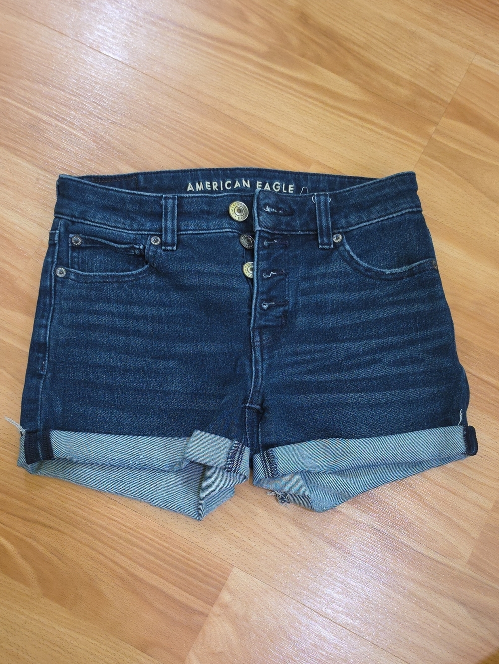 American Eagle Outfitters Dark Indigo Denim Rolled Cuff Women’s Shorts